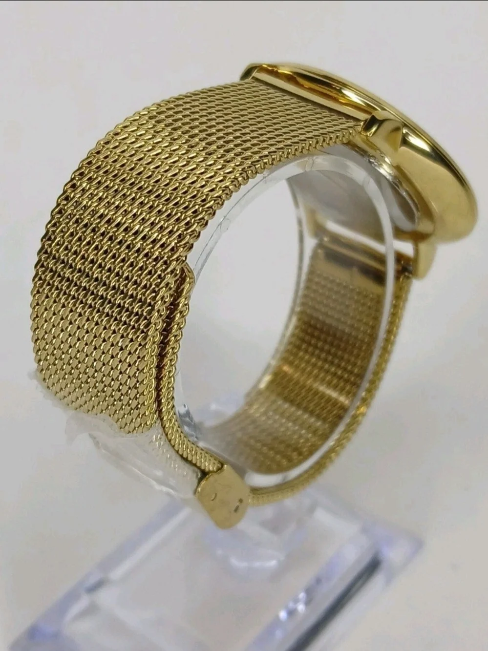 Juicy Couture Gold Tone Mesh Band Womens Quartz Watch JC.113.3.34.0895